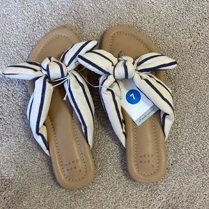 Women’s flip flops
